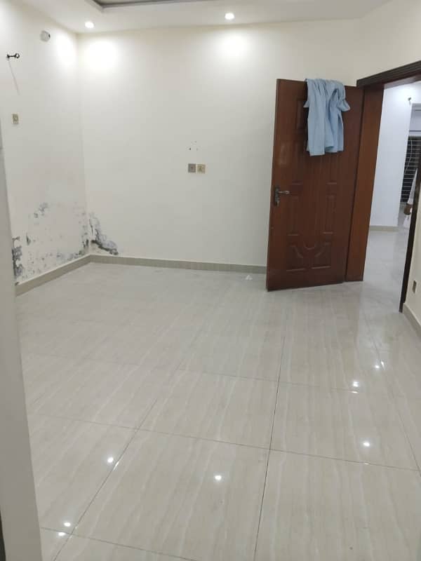 BEAUTIFUL HOUSE LOWER PORTION AVAILABLE FOR RENT IN PARAGON CITY LAHORE 4