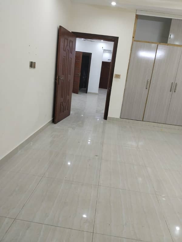 BEAUTIFUL HOUSE LOWER PORTION AVAILABLE FOR RENT IN PARAGON CITY LAHORE 11