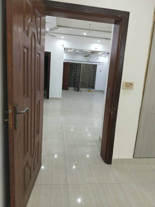 BEAUTIFUL HOUSE LOWER PORTION AVAILABLE FOR RENT IN PARAGON CITY LAHORE 15