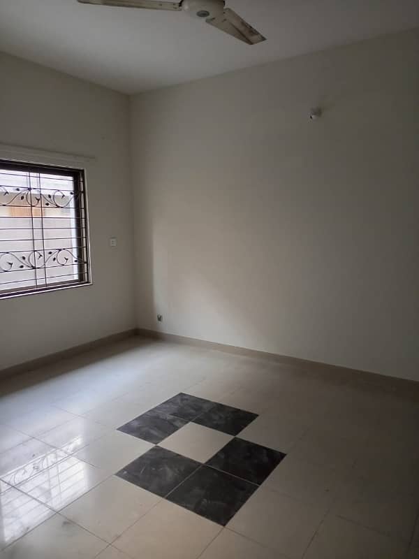 BEAUTIFUL HOUSE AVAILABLE FOR RENT IN ASKRI 10 SECTOR E LAHORE 0