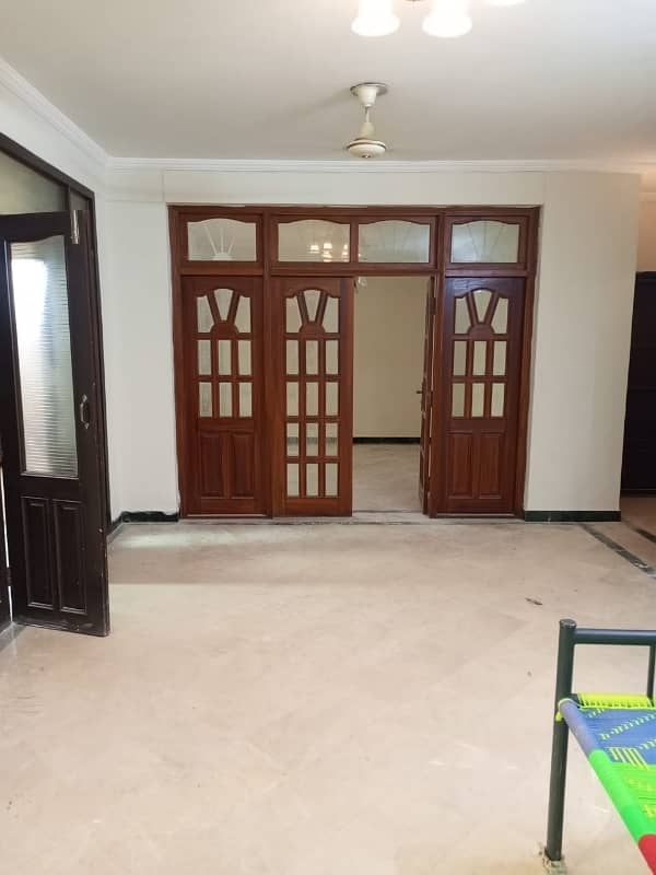 BEAUTIFUL HOUSE AVAILABLE FOR RENT IN ASKRI 10 SECTOR E LAHORE 19