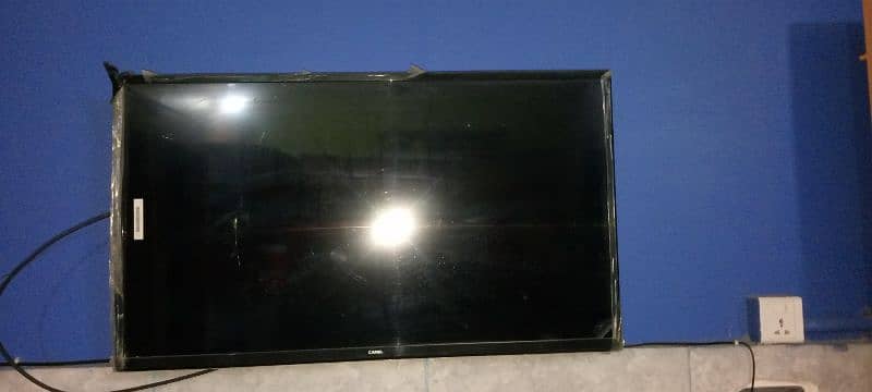 44 inch smart LED slightly used urgent sale 4