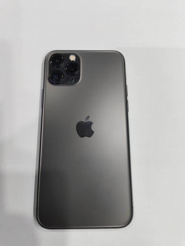 Iphone 11 pro PTA approved. Mobile 0