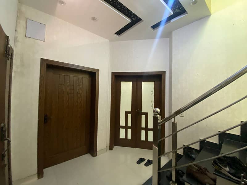 10 Marla Like Brand New Modern House With Gas Available For Rent In Overseas A Bahria Town Lahore 2