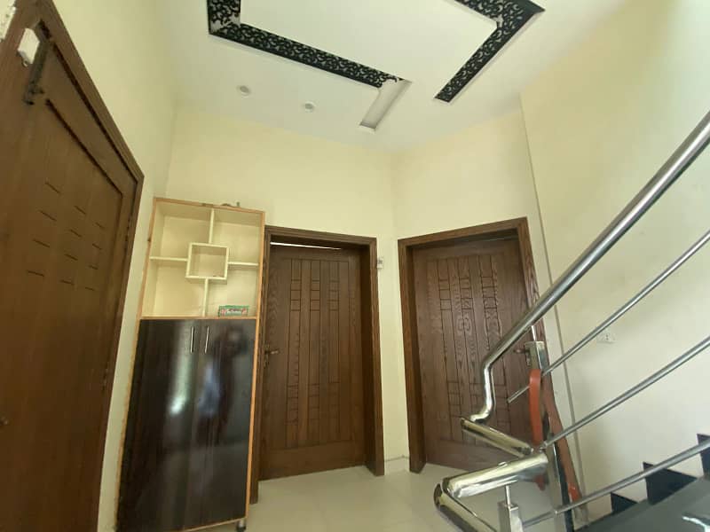 10 Marla Like Brand New Modern House With Gas Available For Rent In Overseas A Bahria Town Lahore 9