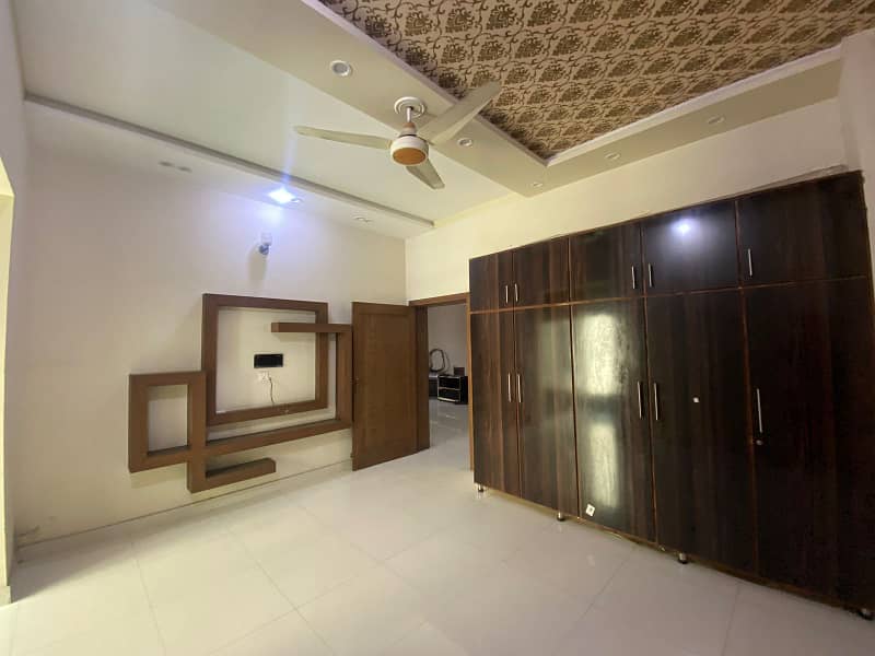 10 Marla Like Brand New Modern House With Gas Available For Rent In Overseas A Bahria Town Lahore 13