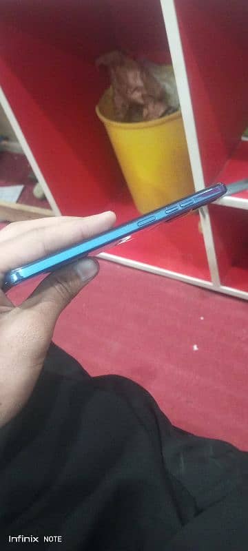 Tecno spark 10 c 4