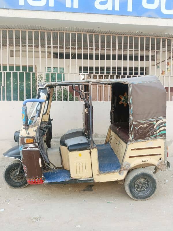 sazgar rickshaw for sell model 2016 3