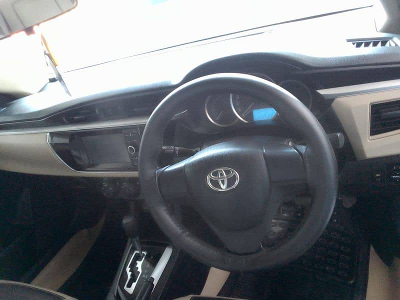 Toyota Corolla Altis 2016 6