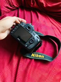 NIKON