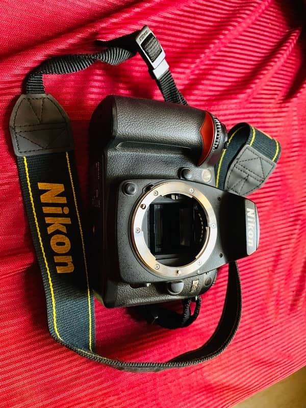 NIKON D 90 1