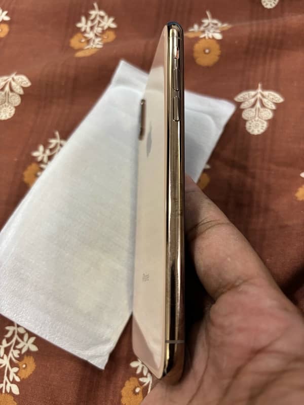 Iphone XS 256GB Factory Unlock (Non PTA) 4