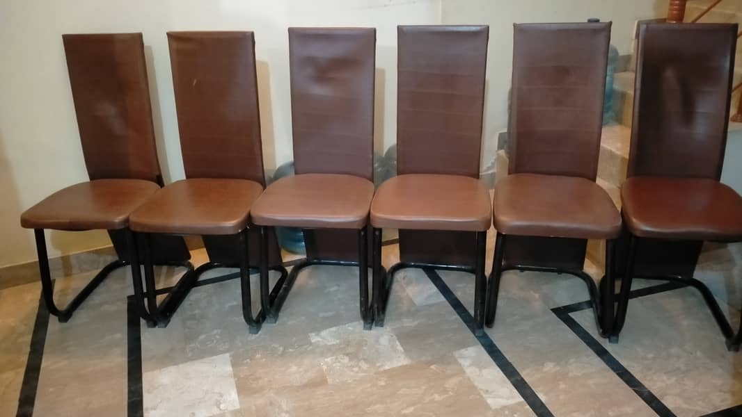 Dinning Table With 6 Chairs 2