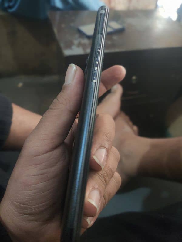 OPPO Reno4 03221784354 3