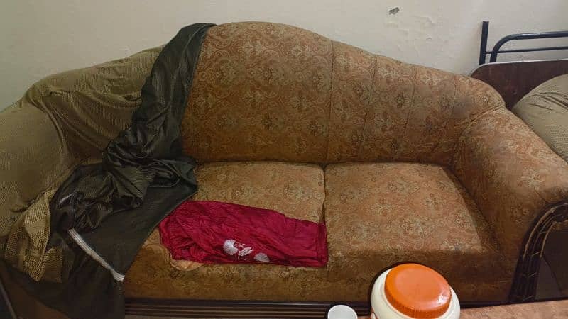 sofa for sell 3