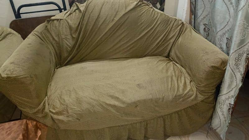 sofa for sell 5