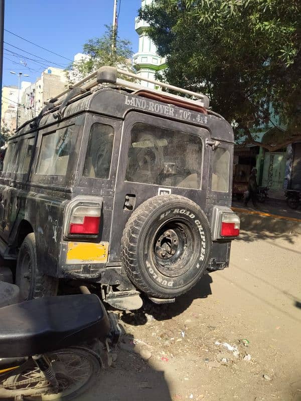 Land Rover Defender 1979 2