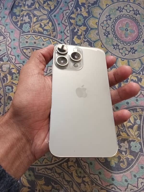 iPhone XR 0