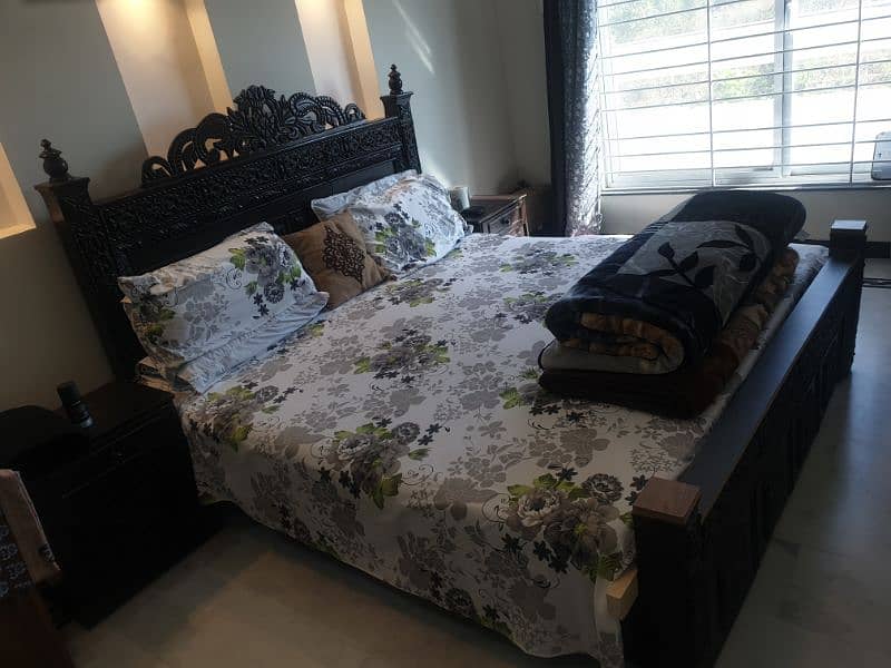 WOOD BED FOR SALE WITH MATRESS 1