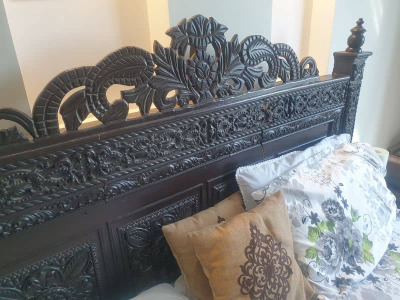 WOOD BED FOR SALE WITH MATRESS 4