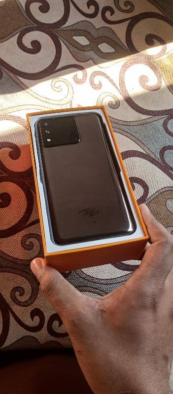 itel 4 64 low price 0