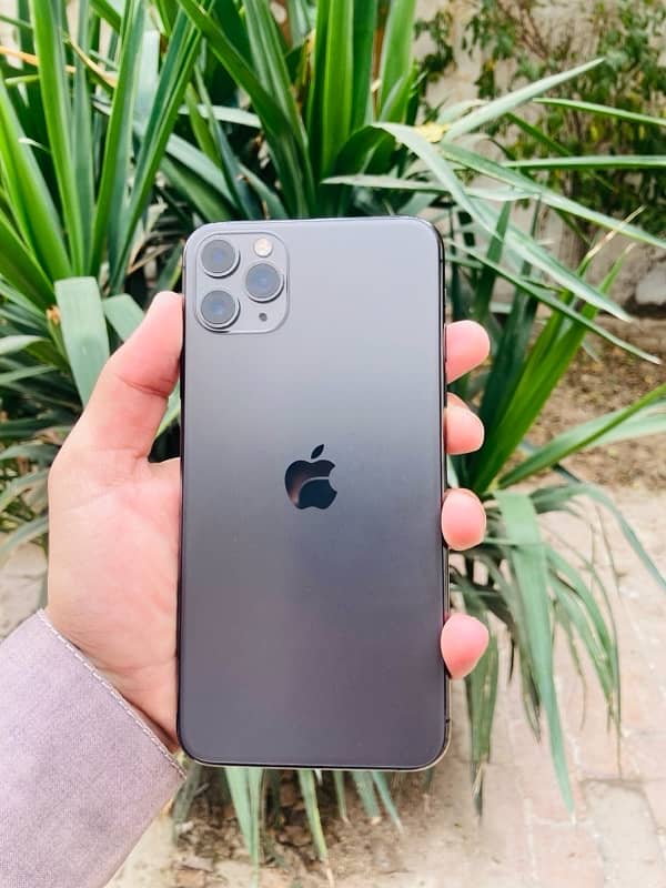 iPhone 11 Pro Max Pta approved 1