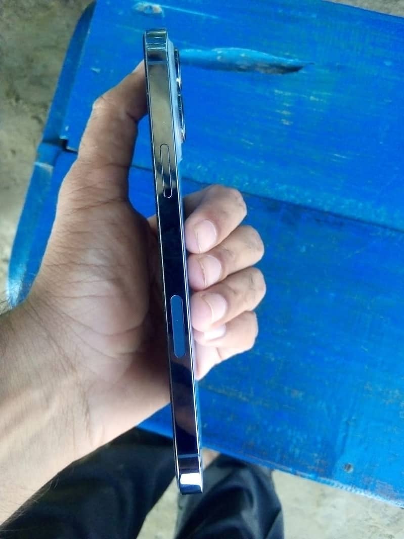 Iphone 13 promax  Clr blue  Condition 10 By 10 Btry 86 Rom 256 Comple 3