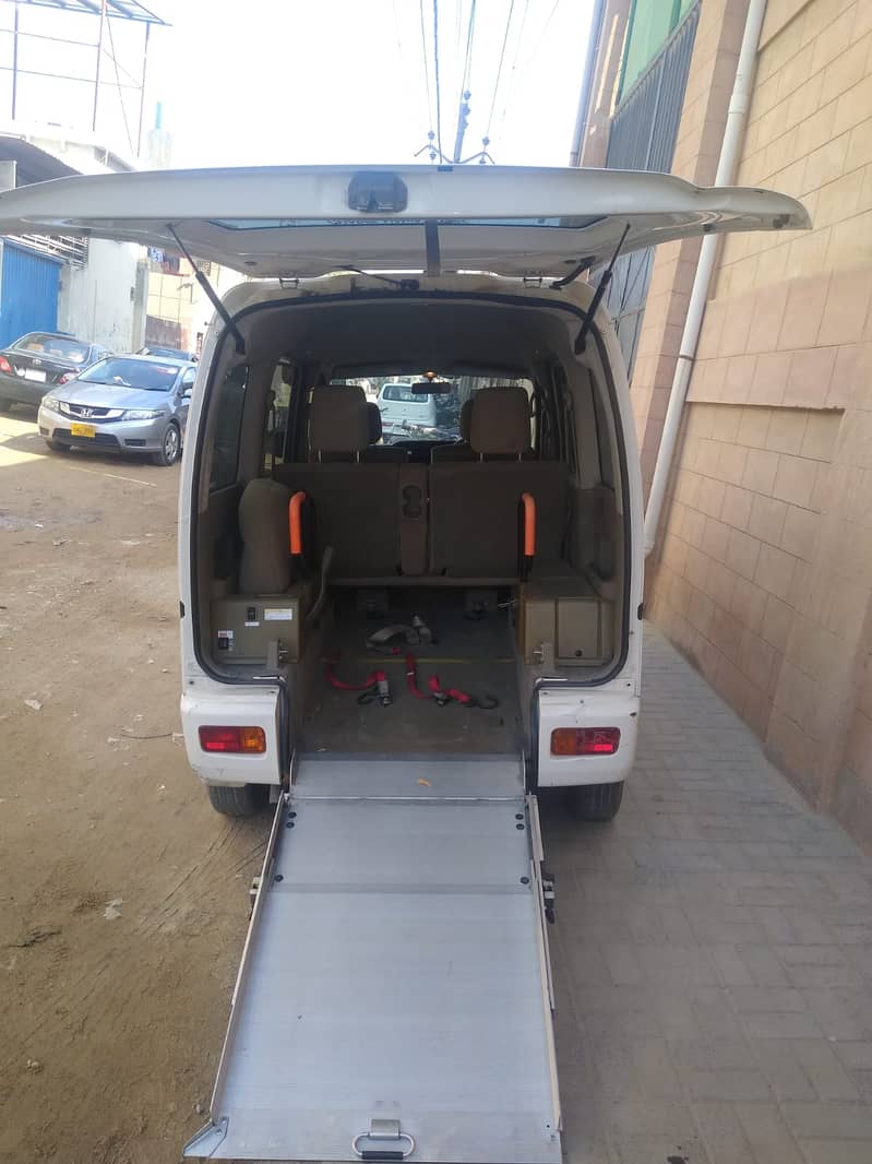 Daihatsu Hijet 2013 for disable person 3