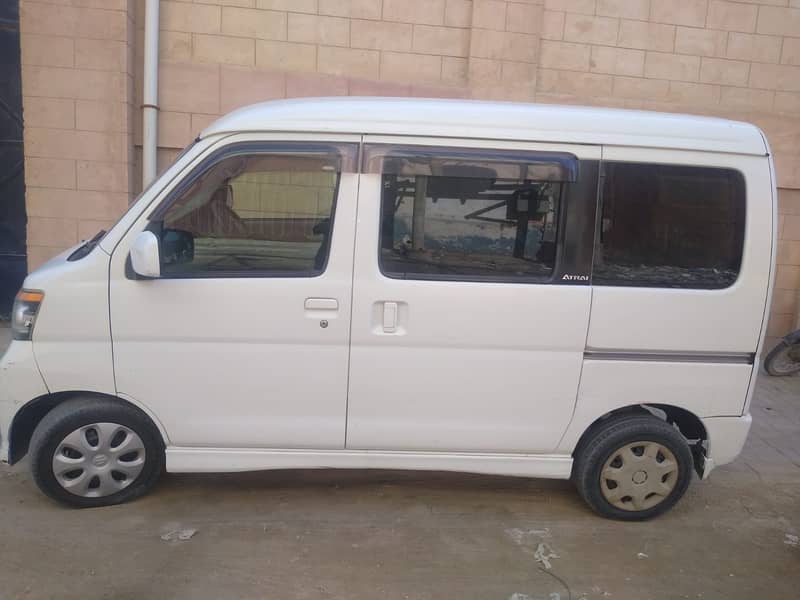 Daihatsu Hijet 2013 for disable person 11