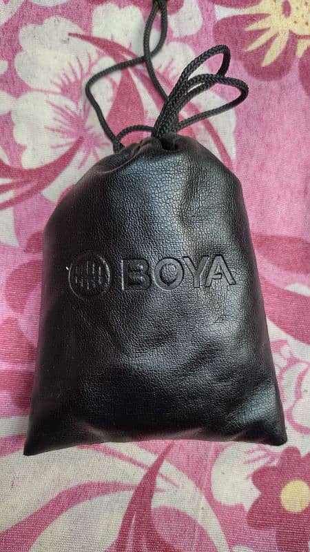 Boya M1 Microphone. 1