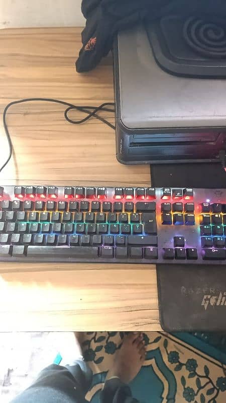 RGB Gaming Mouse RGB mechanical  Gaming Keyboard GXT 865 0