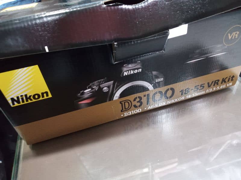 Nikon D3100 dslr condition 10/ 9 All ok Accessories 9