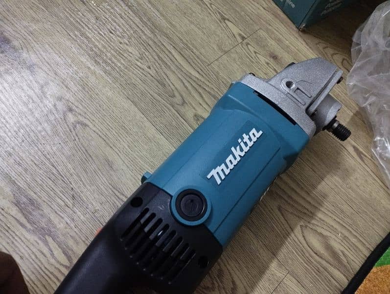 Makita car polisher plus grinder 6