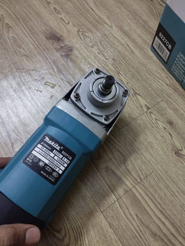 Makita car polisher plus grinder 8