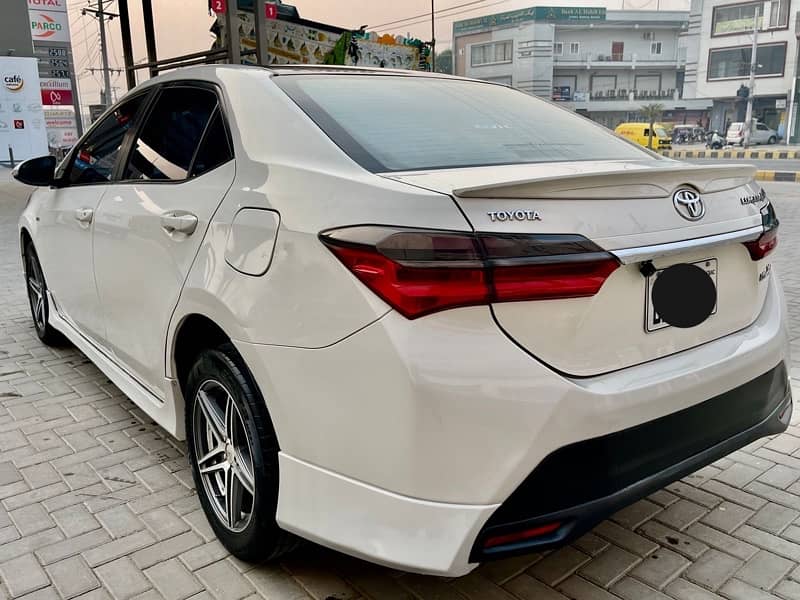 Toyota Corolla XLI Automatic 2019 6