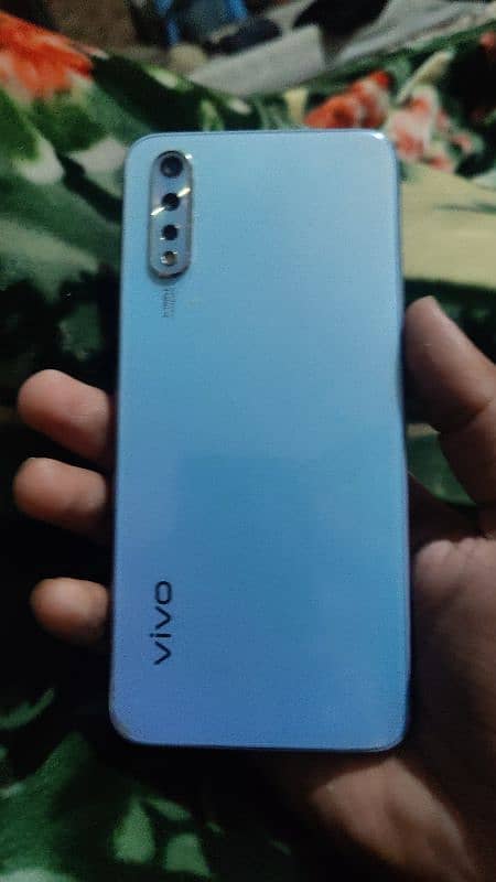 Vivo s1 4 128 4