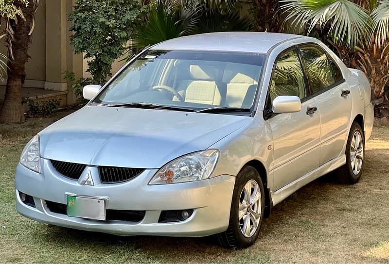 Mitsubishi Lancer GLX 1300 Automatic, 2004 model, Lahore registered. 1