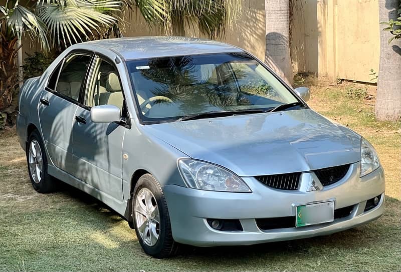 Mitsubishi Lancer GLX 1300 Automatic, 2004 model, Lahore registered. 2