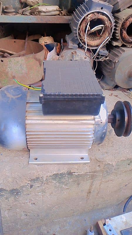 induction motor single phase 3 hp 2800rpm copper winding Italian genui 1