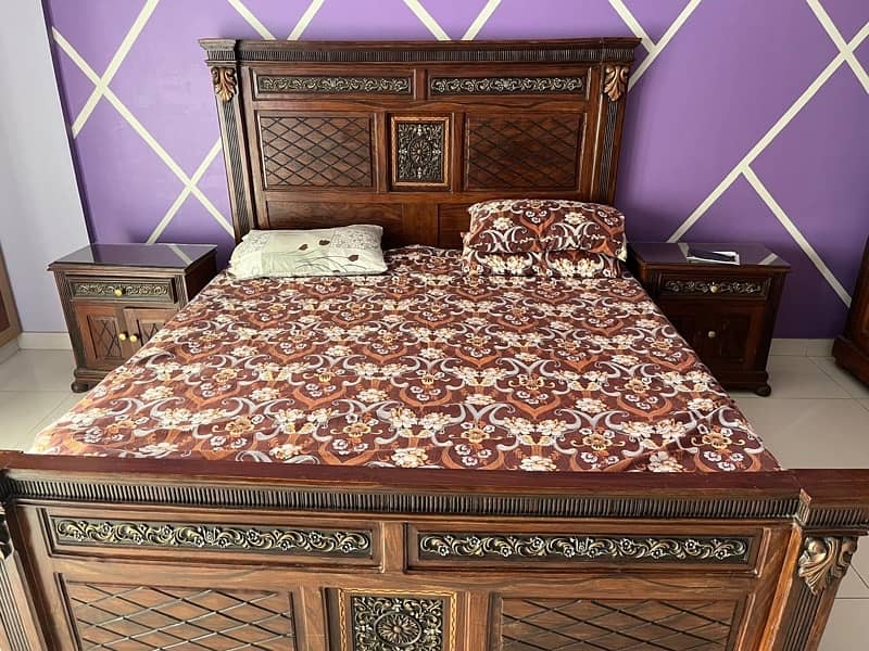 Urgent sell Bedroom set 2