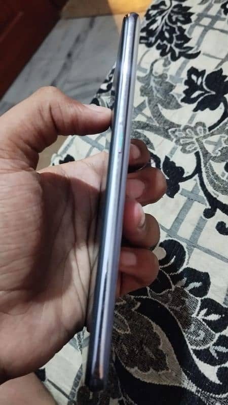 OPPO F11 3