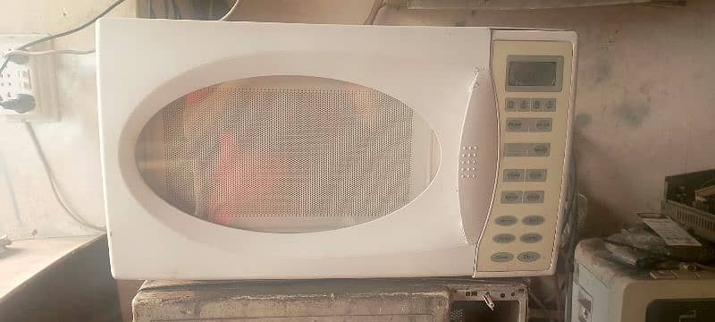 pel microwave oven with grill function 0