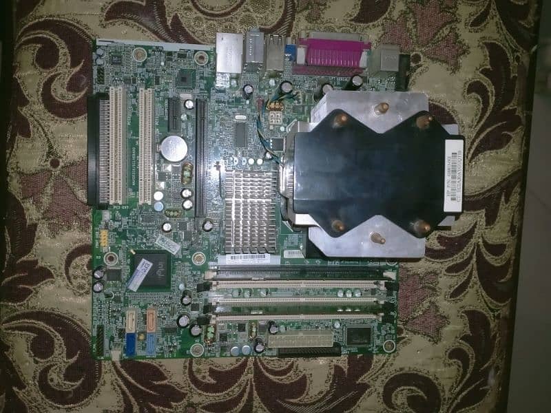 Hp Core 2 duo Mother board with full combo with core 2 duo processer 0