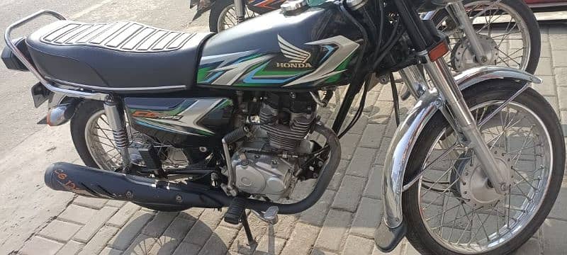 honda 125 2023 model urgent sale 3