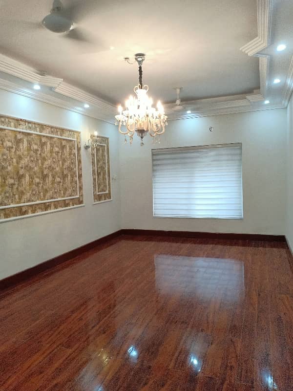 10 Marla House For Sale In 40 Kothiyan Society Satyana Road Faisalabad 9