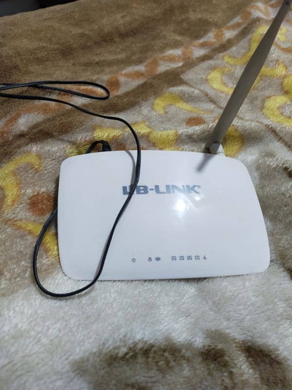 B Link Router for Sale in 10/10 condition 4