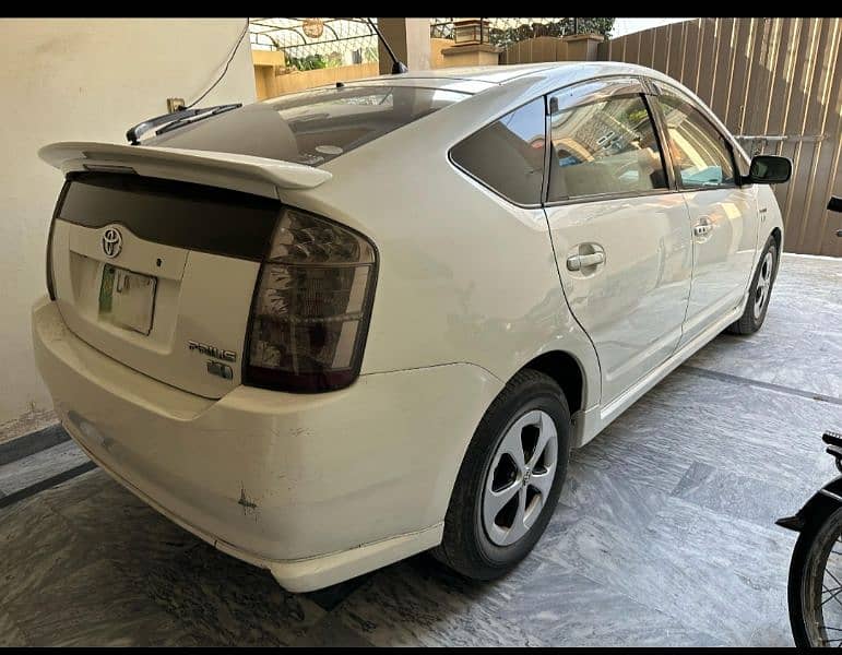 Toyota Prius 2007 G touring 4