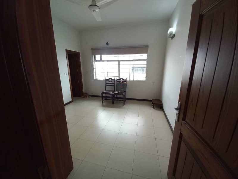 10 Marla Full Basement House For Sale in DHA Phase 5 20