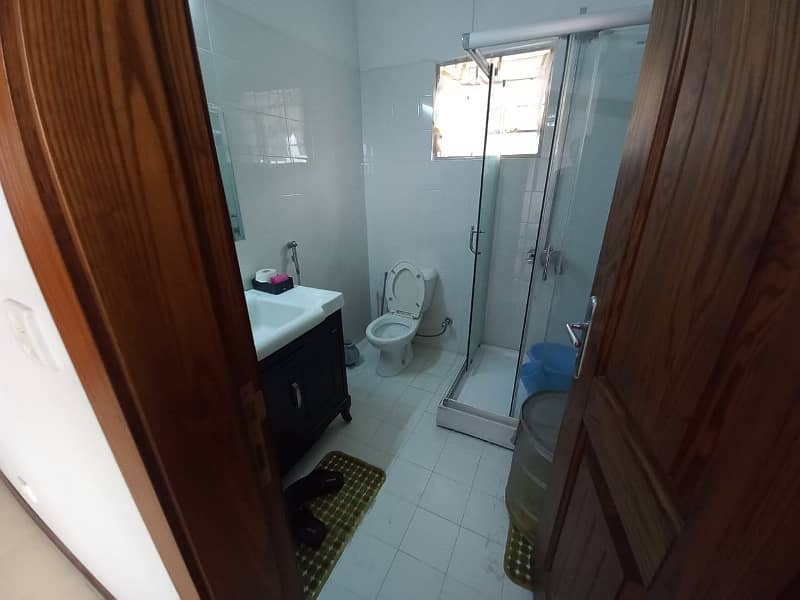 10 Marla Full Basement House For Sale in DHA Phase 5 21