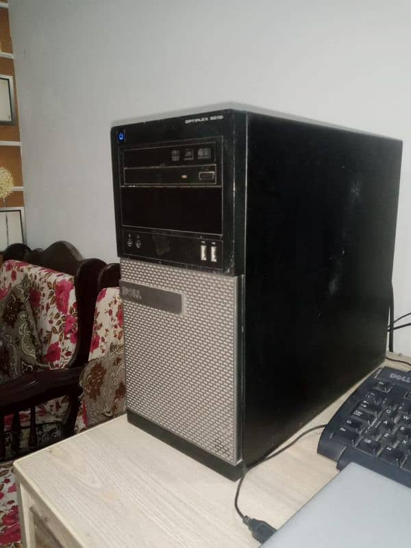 URGENT - Core i5 3rd Gen, 16 gb ram with LED and accessories 0